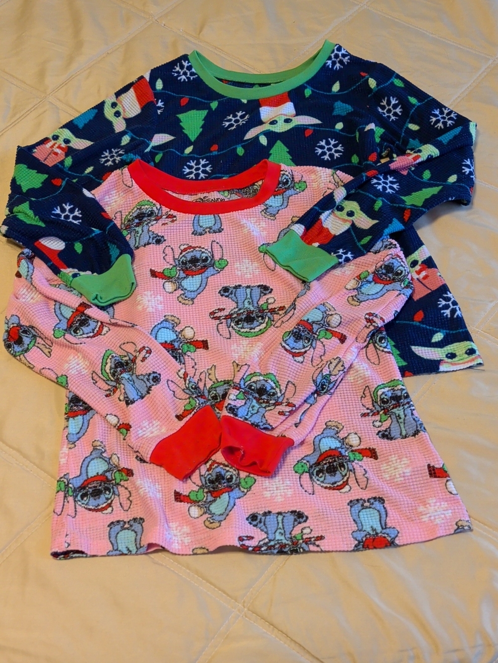 Girls Disney Holiday Character Thermal Pajama Sets - Pink & Navy
